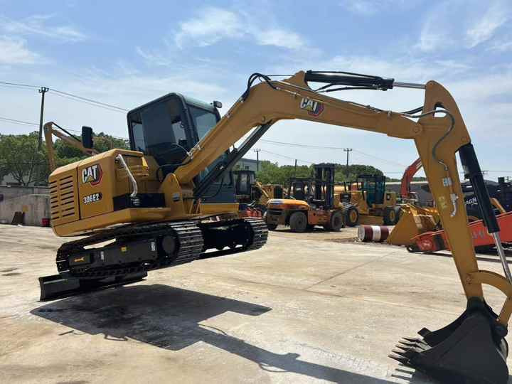 Used Excavators CAT 306E New Arrival Japan 6 Tons Hydraulic Crawler CAT Caterpillar 306E Used CAT Excavator - Екскаватор: фото 4 Used Excavators CAT 306E New Arrival Japan 6 Tons Hydraulic Crawler CAT Caterpillar 306E Used CAT Excavator - Екскаватор: фото 4