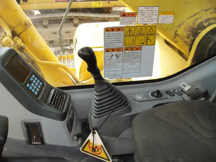 Used Komatus excavator Pc400-7 in good condition for sale - Гусеничний екскаватор: фото 4 Used Komatus excavator Pc400-7 in good condition for sale - Гусеничний екскаватор: фото 4