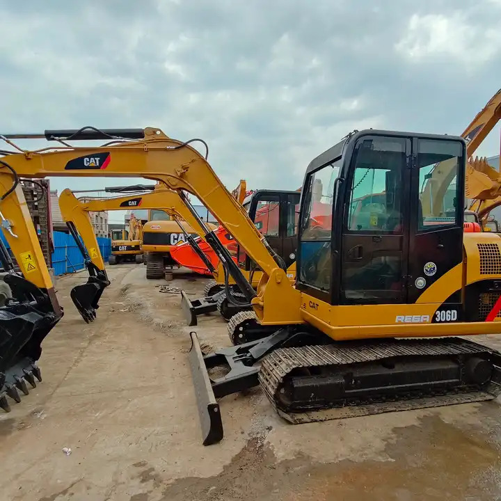 Used cat 306D 302.5D 302D 6ton 2.5ton 2ton mini excavator - Гусеничний екскаватор: фото 1 Used cat 306D 302.5D 302D 6ton 2.5ton 2ton mini excavator - Гусеничний екскаватор: фото 1