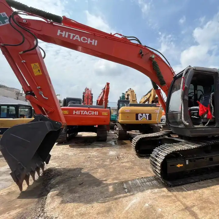 Used excavator Hitachi ZX120 Japanese second hand Excavadoras de segunda mano - Екскаватор: фото 1 Used excavator Hitachi ZX120 Japanese second hand Excavadoras de segunda mano - Екскаватор: фото 1