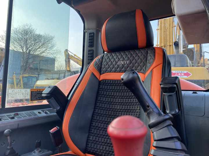 Used excavator doosan dx60 excavators earth-moving machinery doosan dx60 dx80 dx75 dx225 dh60 dh60-7 excavator - Гусеничний екскаватор: фото 4 Used excavator doosan dx60 excavators earth-moving machinery doosan dx60 dx80 dx75 dx225 dh60 dh60-7 excavator - Гусеничний екскаватор: фото 4