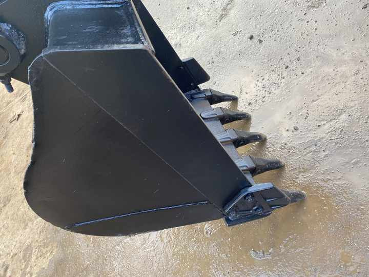 Used excavator doosan dx60 excavators earth-moving machinery doosan dx60 dx80 dx75 dx225 dh60 dh60-7 excavator - Гусеничний екскаватор: фото 5 Used excavator doosan dx60 excavators earth-moving machinery doosan dx60 dx80 dx75 dx225 dh60 dh60-7 excavator - Гусеничний екскаватор: фото 5
