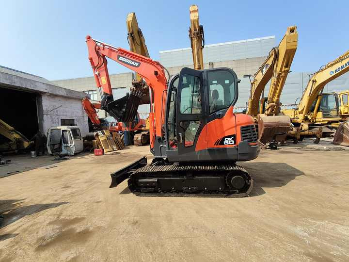 Used excavator doosan dx60 excavators machinery doosan dx60 dx80 dx75 dx225 dh60 dh60-7 excavator - Гусеничний екскаватор: фото 4 Used excavator doosan dx60 excavators machinery doosan dx60 dx80 dx75 dx225 dh60 dh60-7 excavator - Гусеничний екскаватор: фото 4