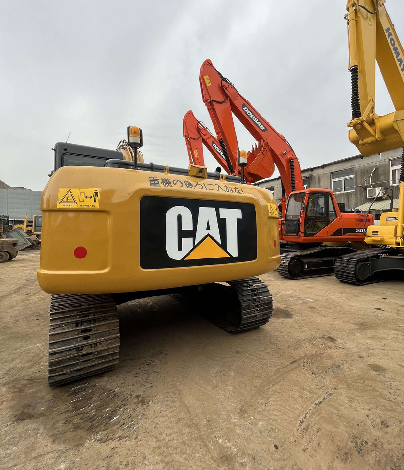 Used excavators cat 320d cat 20 ton excavator with excellent condition for sale - Екскаватор: фото 2 Used excavators cat 320d cat 20 ton excavator with excellent condition for sale - Екскаватор: фото 2