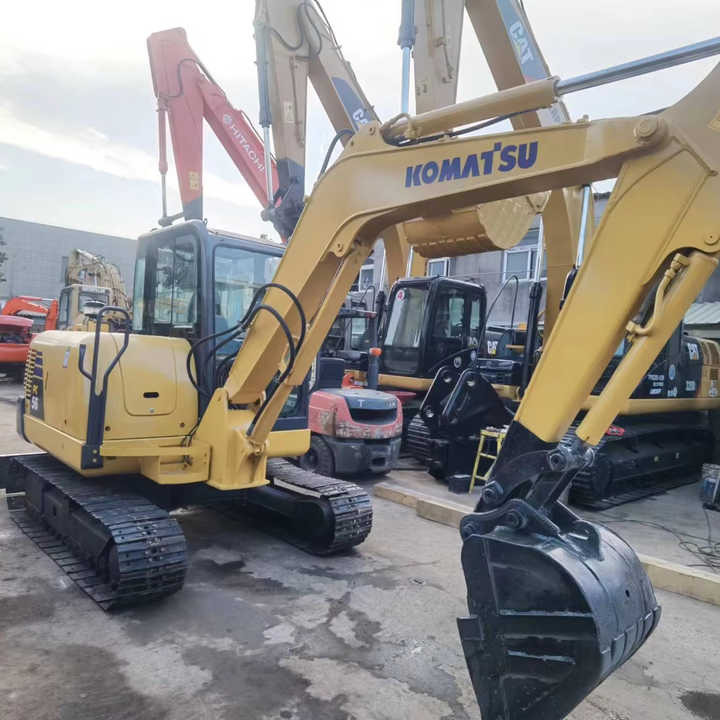 Used komatsu PC 56-7 Pc60-7 Crawler Excavator 6 Ton Excavator In Shanghai China For Sale PC 60 60-7 PC60 PC78 Nice excavator - Гусеничний екскаватор: фото 1 Used komatsu PC 56-7 Pc60-7 Crawler Excavator 6 Ton Excavator In Shanghai China For Sale PC 60 60-7 PC60 PC78 Nice excavator - Гусеничний екскаватор: фото 1