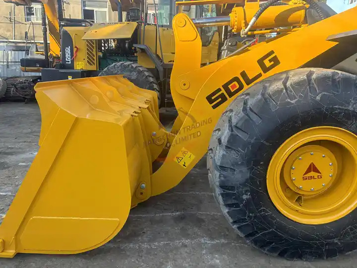 Used original China heavy duty hydraulic tractor loader SDLG 956L L956F 956l in low price - Колісний навантажувач: фото 2 Used original China heavy duty hydraulic tractor loader SDLG 956L L956F 956l in low price - Колісний навантажувач: фото 2