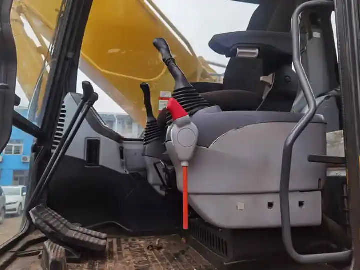 Well- Maintained Original Design Heavy Equipment Used Komatsu Pc300-7 Hydraulic Crawler Excavator In Shanghai - Гусеничний екскаватор: фото 3 Well- Maintained Original Design Heavy Equipment Used Komatsu Pc300-7 Hydraulic Crawler Excavator In Shanghai - Гусеничний екскаватор: фото 3