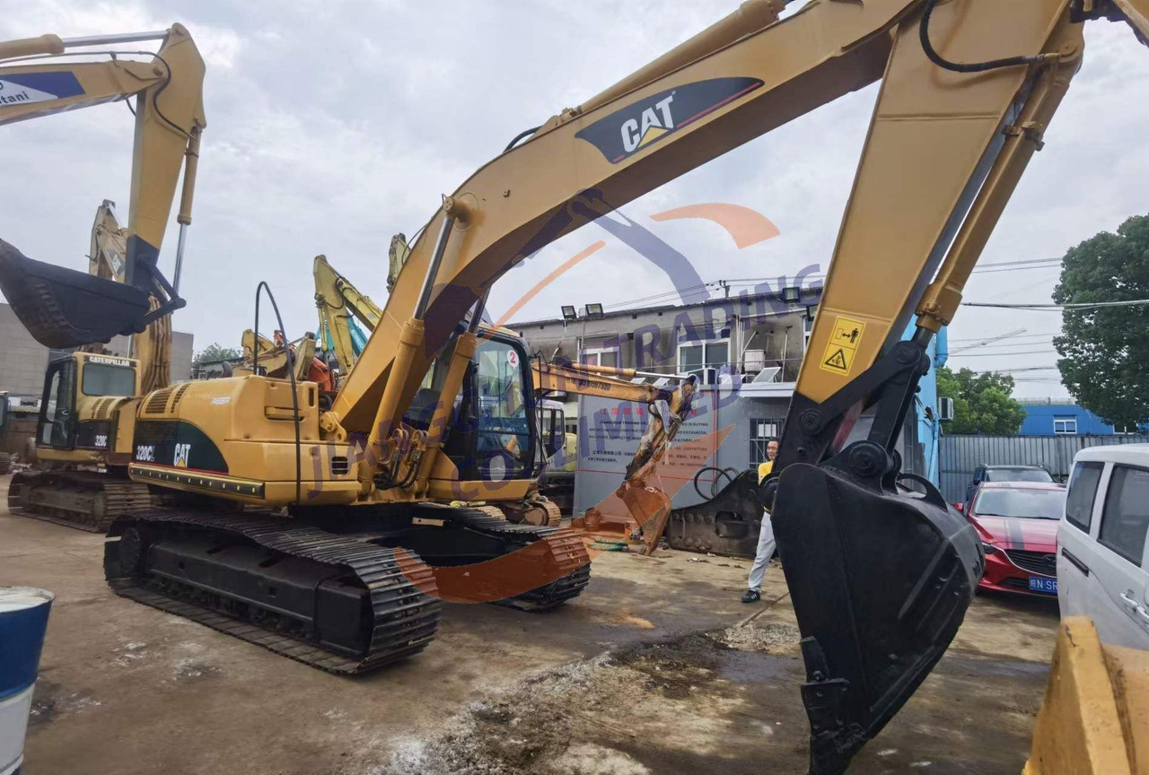 Construction machinery Cat USED EXCAVATOR USED 320C 320CL 320B 320D 320BL 320DL Hydraulic Crawel excavator hot sale - Гусеничний екскаватор: фото 4 Construction machinery Cat USED EXCAVATOR USED 320C 320CL 320B 320D 320BL 320DL Hydraulic Crawel excavator hot sale - Гусеничний екскаватор: фото 4