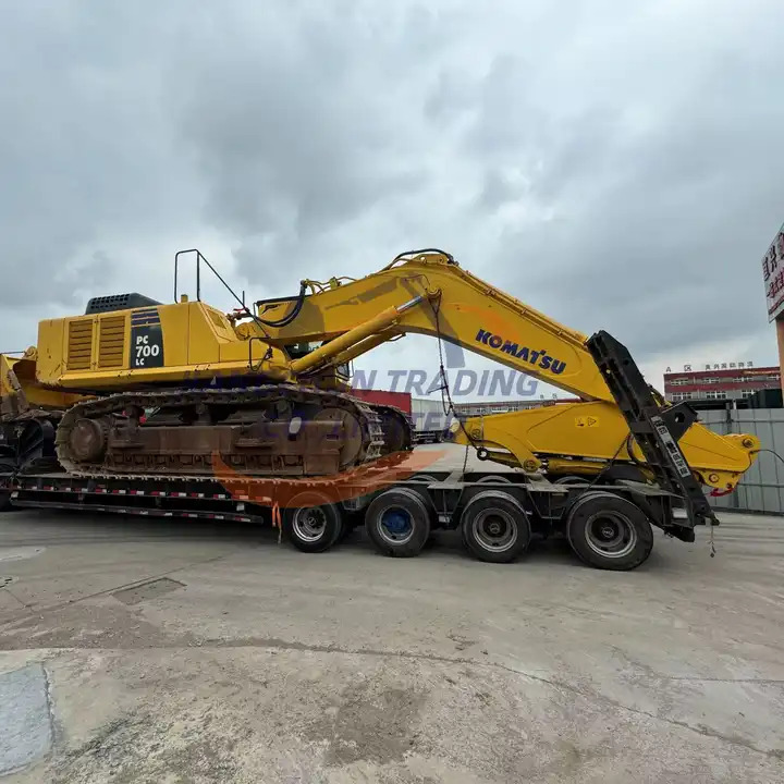 Second hand nice price good condition komatsu pc650 pc600 pc700 65 ton large excavator - Екскаватор: фото 2 Second hand nice price good condition komatsu pc650 pc600 pc700 65 ton large excavator - Екскаватор: фото 2