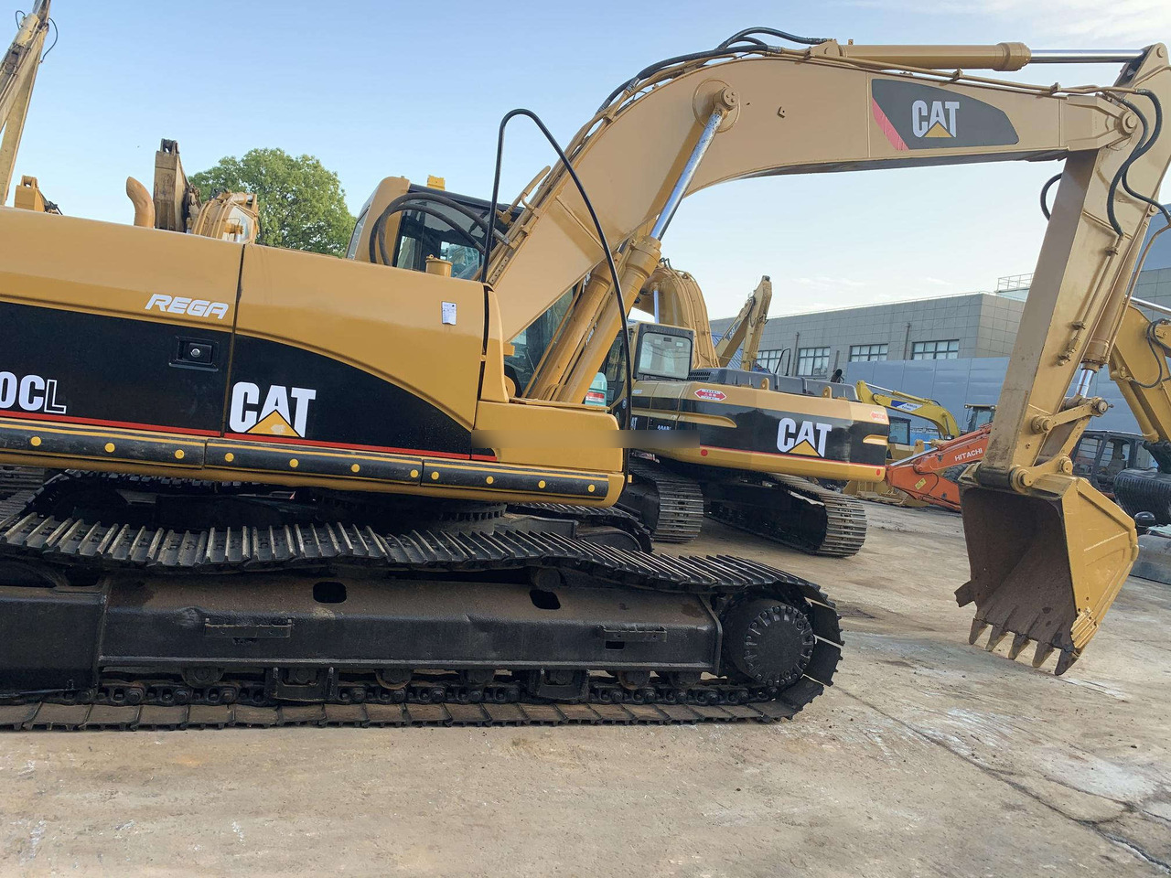 Wholesale Cat 320C 320CL 325C 329C excavator parts side panel doors for caterpillar - Гусеничний екскаватор: фото 2 Wholesale Cat 320C 320CL 325C 329C excavator parts side panel doors for caterpillar - Гусеничний екскаватор: фото 2