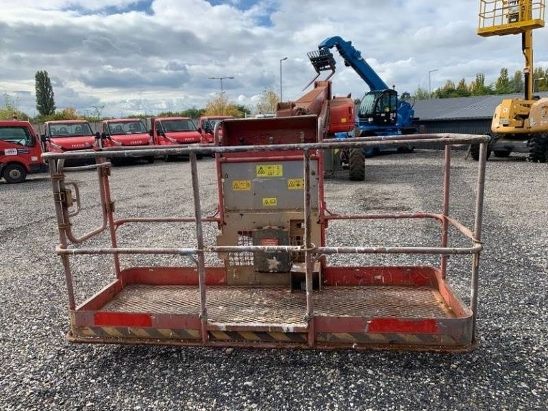 Genie S-105 - 34 m - 4x4 - diesel - Колінчастий підйомник: фото 3 Genie S-105 - 34 m - 4x4 - diesel - Колінчастий підйомник: фото 3