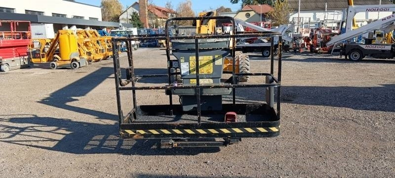 JLG M600JP - 20,29m - 230kg - Bi-Energy - 4x4 - Колінчастий підйомник: фото 3 JLG M600JP - 20,29m - 230kg - Bi-Energy - 4x4 - Колінчастий підйомник: фото 3