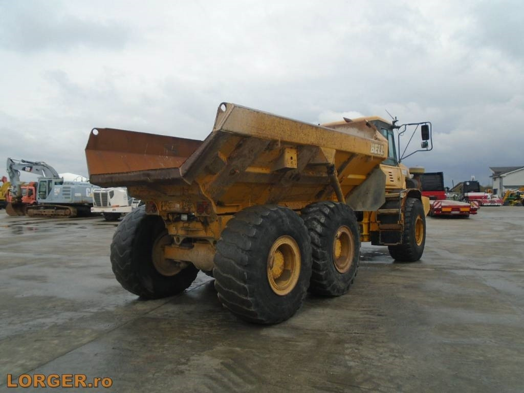 Bell B 25 D - Шарнірний самоскид: фото 3 Bell B 25 D - Шарнірний самоскид: фото 3