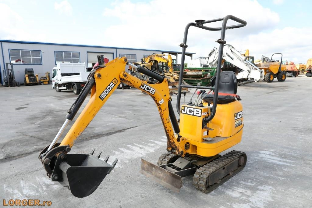 JCB 8008 CTS - Міні-екскаватор: фото 1 JCB 8008 CTS - Міні-екскаватор: фото 1