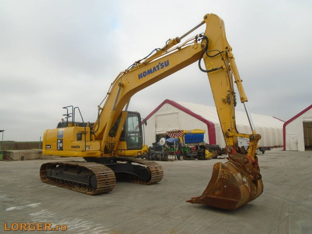 Komatsu PC210LC-10 - Гусеничний екскаватор: фото 1 Komatsu PC210LC-10 - Гусеничний екскаватор: фото 1