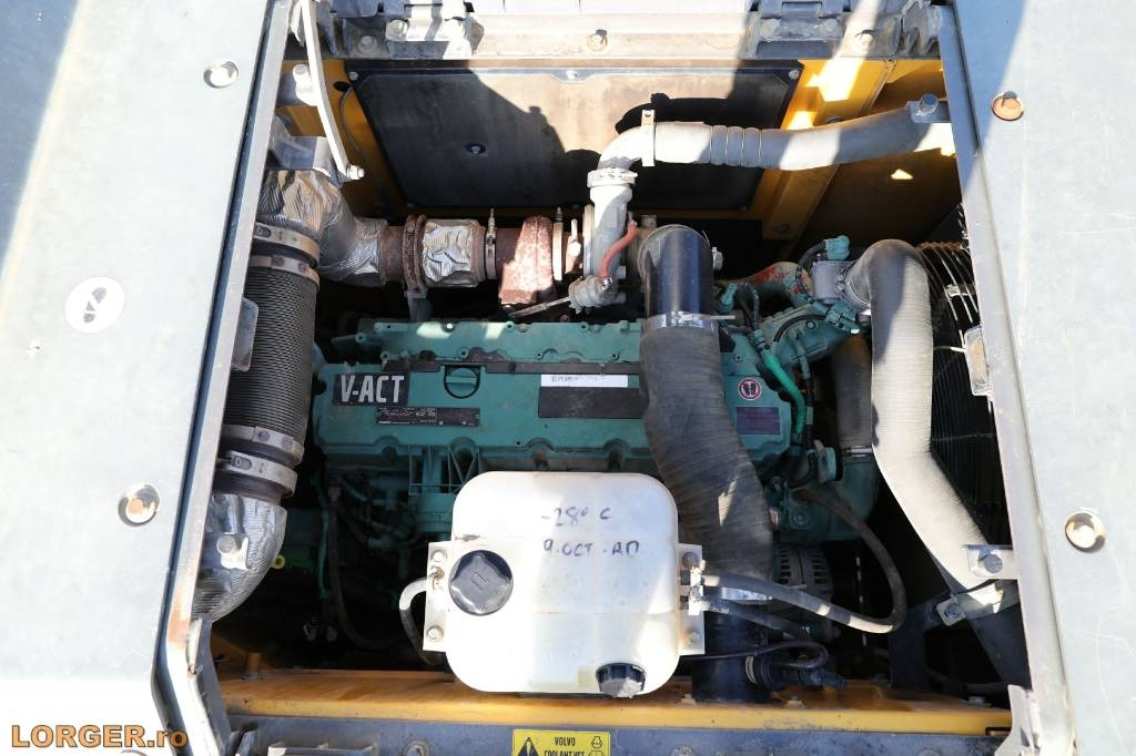 Гусеничний екскаватор Volvo EC 300 EL: фото 10 Гусеничний екскаватор Volvo EC 300 EL: фото 10