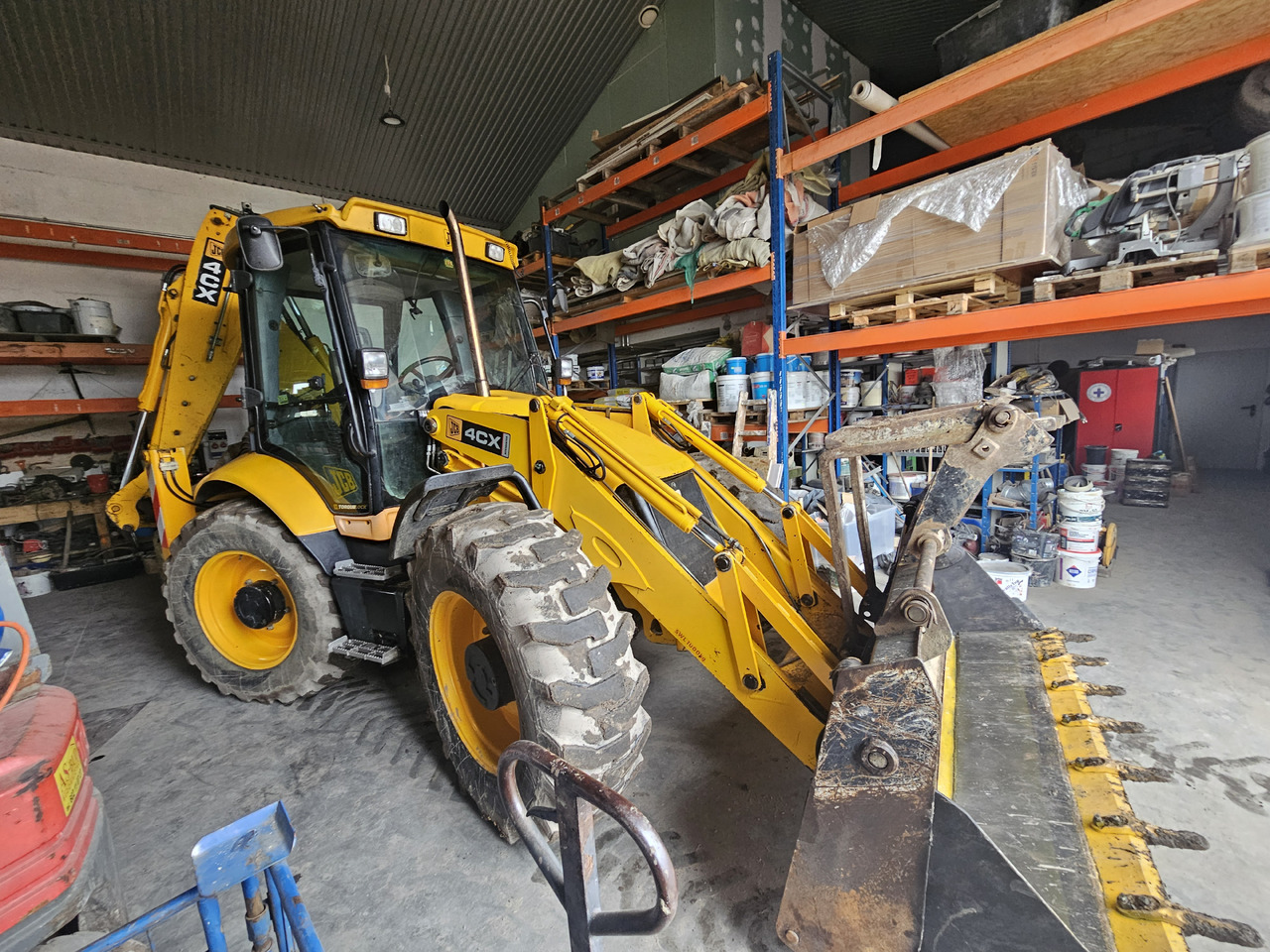 JCB 4CX - Екскаватор-навантажувач: фото 1 JCB 4CX - Екскаватор-навантажувач: фото 1