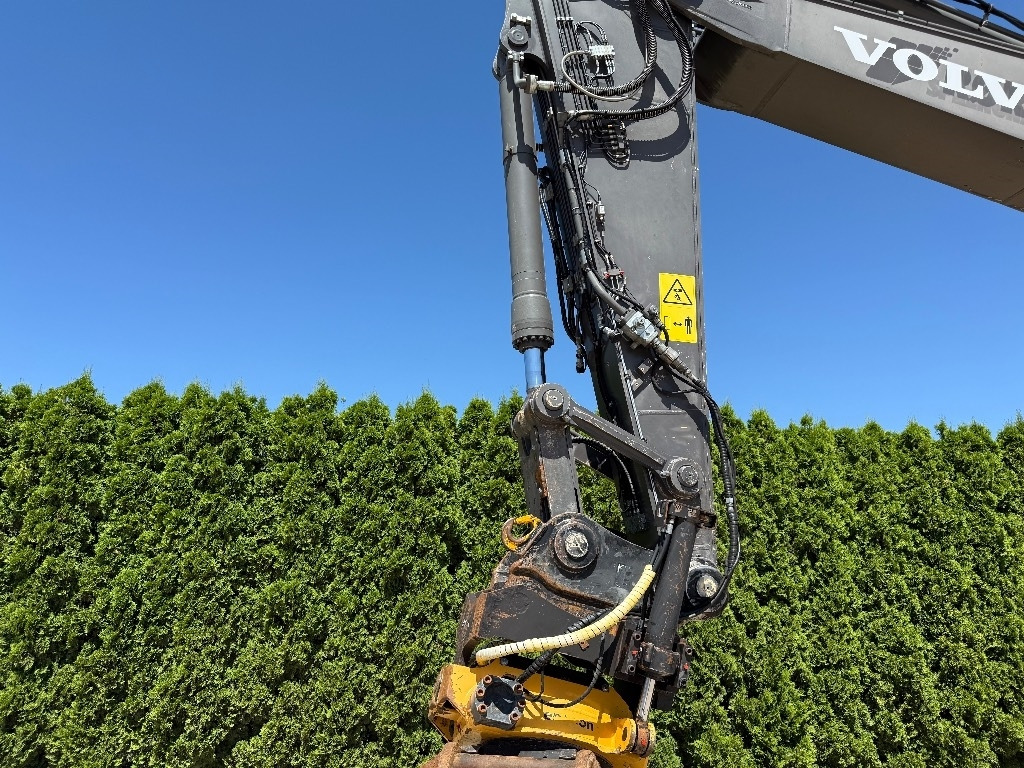 Гусеничний екскаватор Volvo EC 300 EL: фото 17