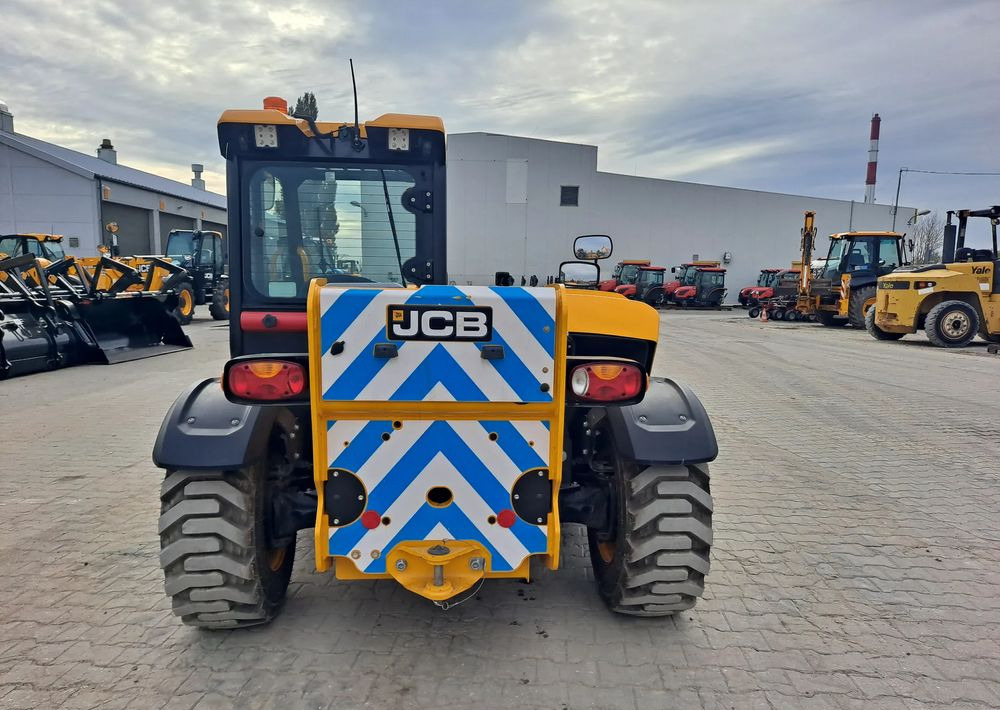 JCB 525-60E - Навантажувач телескопічний: фото 5 JCB 525-60E - Навантажувач телескопічний: фото 5