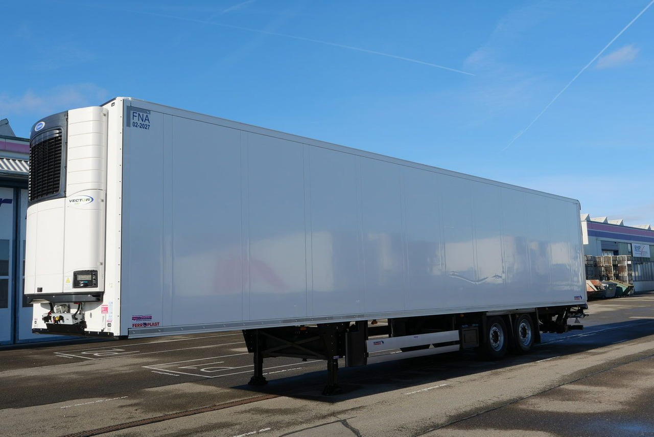 Schmitz Cargobull SKO 18 /LBW BÄR 2500 kg / CARRIER 1550 / ROLLTOR - Закритий кузов напівпричіп: фото 3 Schmitz Cargobull SKO 18 /LBW BÄR 2500 kg / CARRIER 1550 / ROLLTOR - Закритий кузов напівпричіп: фото 3