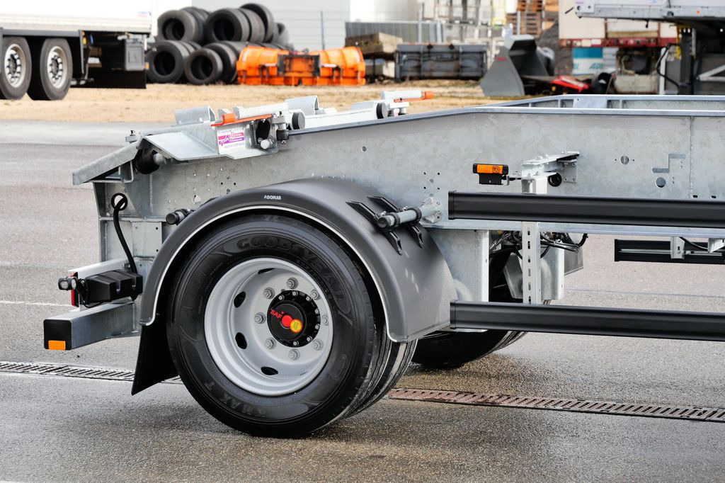 Web-Trailer ARA 18/ DIN 30722 / 5000 - 7000 mm/19,5 VERZINKT - Причіп мультиліфт/ Бункеровоз: фото 5 Web-Trailer ARA 18/ DIN 30722 / 5000 - 7000 mm/19,5 VERZINKT - Причіп мультиліфт/ Бункеровоз: фото 5