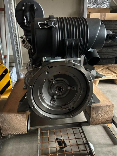 Yanmar 3TNV76 18,2kW @ 3200 U/min-1 - Двигун в категорії Будівельна техніка: фото 4 Yanmar 3TNV76 18,2kW @ 3200 U/min-1 - Двигун в категорії Будівельна техніка: фото 4