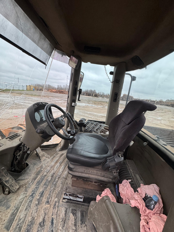 CASE 821E - Колісний навантажувач: фото 5 CASE 821E - Колісний навантажувач: фото 5