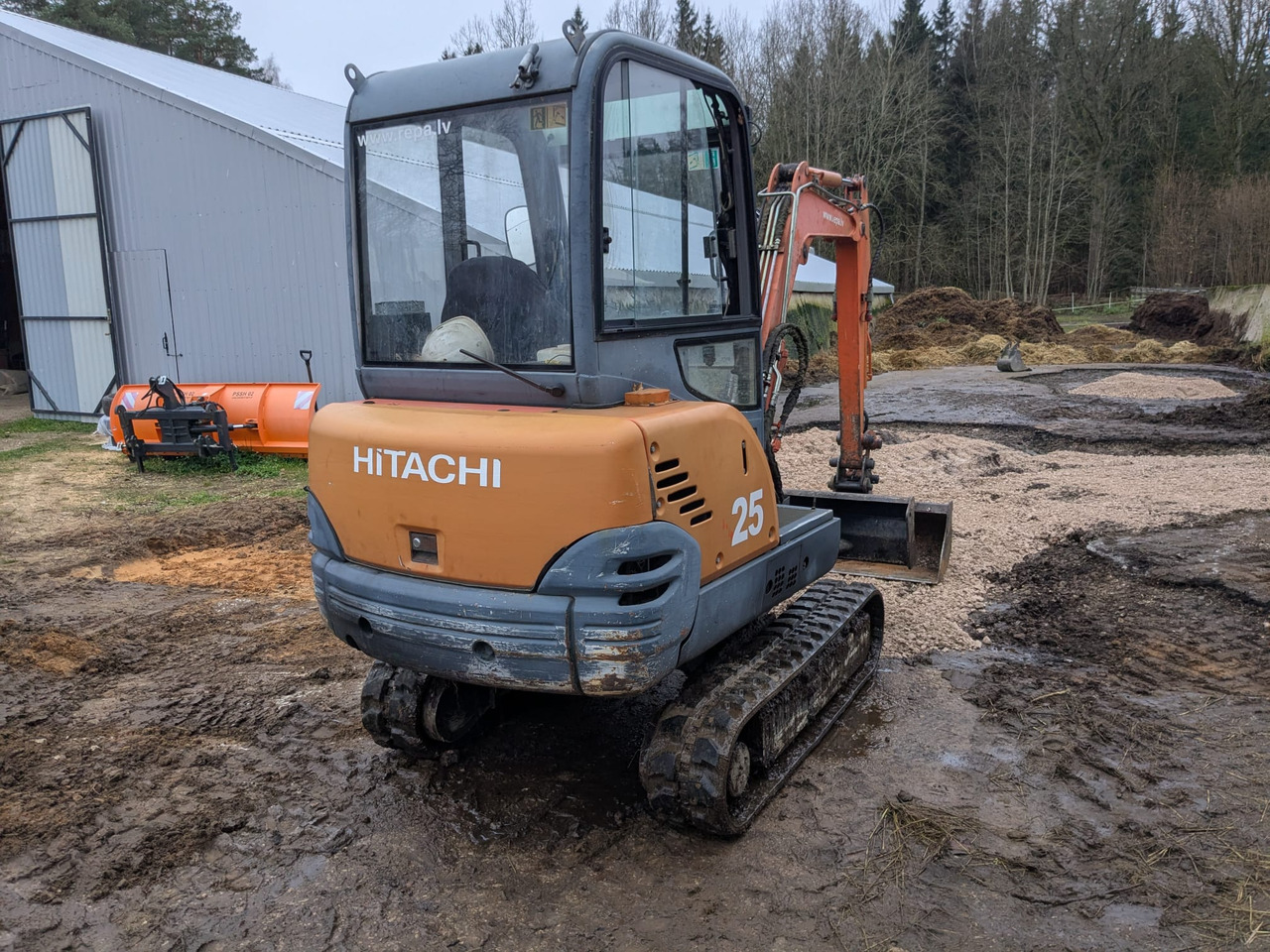 HITACHI ZX25 CLR - Міні-екскаватор: фото 3 HITACHI ZX25 CLR - Міні-екскаватор: фото 3