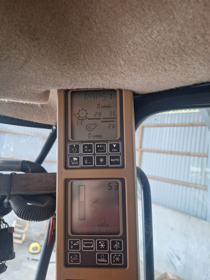 Зернозбиральний комбайн JOHN DEERE T670: фото 11 Зернозбиральний комбайн JOHN DEERE T670: фото 11