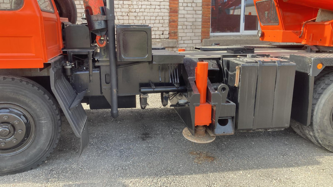 KATO NK200E - Автокран: фото 4 KATO NK200E - Автокран: фото 4