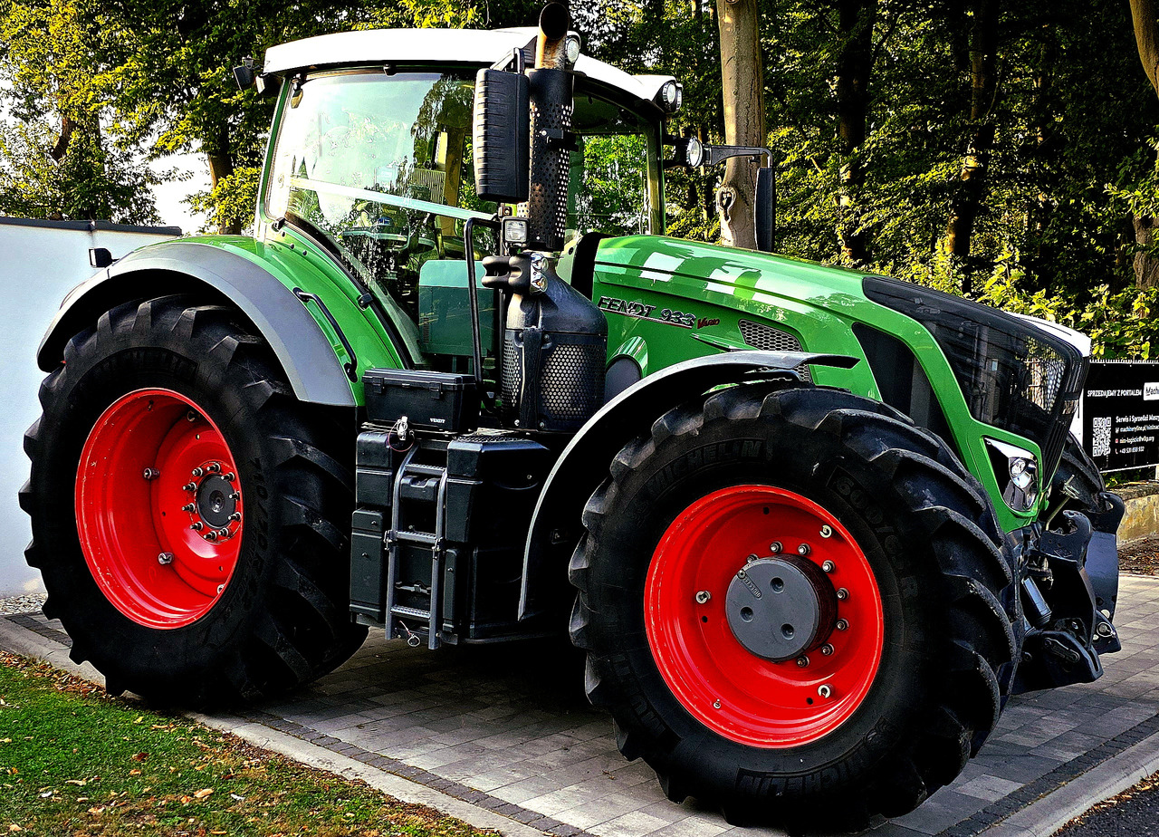Fendt 933 S4 Profi Plus - Трактор: фото 2 Fendt 933 S4 Profi Plus - Трактор: фото 2