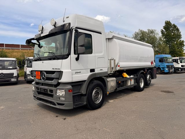 Mercedes-Benz Actros 2541 Tankwagen - Вантажівка цистерна: фото 3 Mercedes-Benz Actros 2541 Tankwagen - Вантажівка цистерна: фото 3