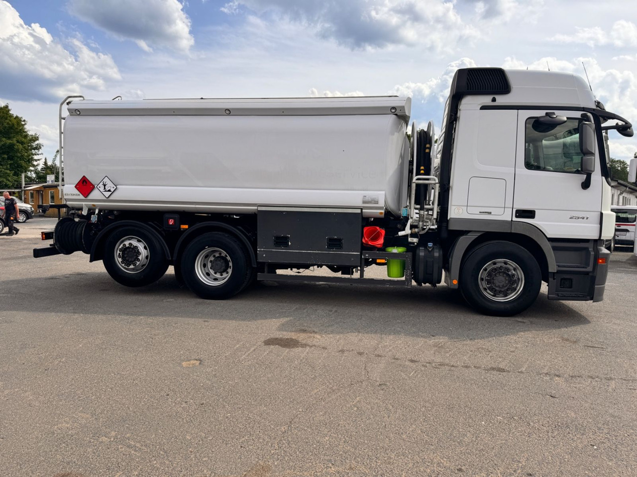 Mercedes-Benz Actros 2541 Tankwagen - Вантажівка цистерна: фото 5 Mercedes-Benz Actros 2541 Tankwagen - Вантажівка цистерна: фото 5