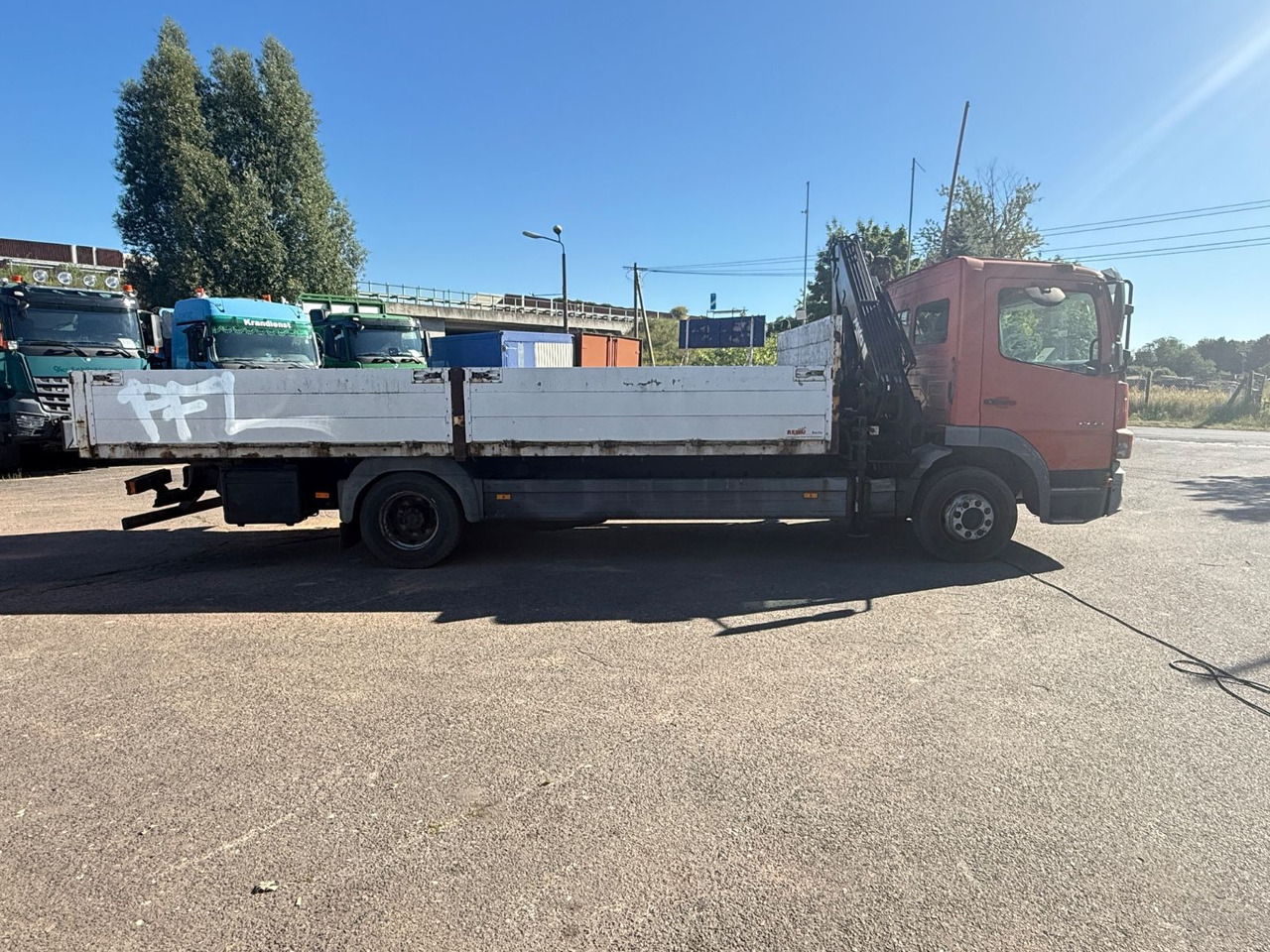 Mercedes-Benz Atego 1223 mit Kran MKG HLK 76 - Бортова вантажівка/ Платформа, Вантажівка з маніпулятором: фото 5 Mercedes-Benz Atego 1223 mit Kran MKG HLK 76 - Бортова вантажівка/ Платформа, Вантажівка з маніпулятором: фото 5
