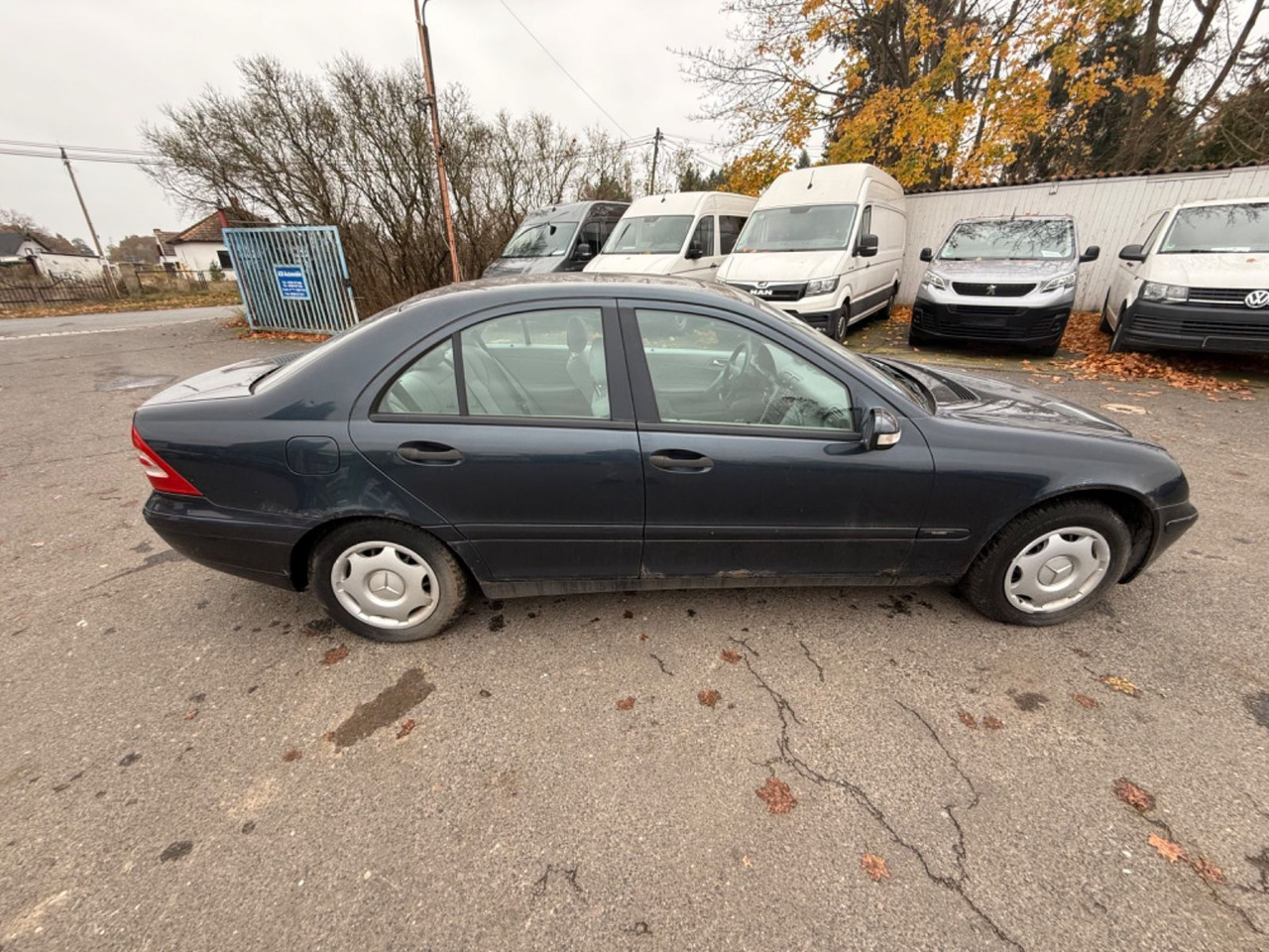 Mercedes-Benz C 180 T CLASSIC - Легковий автомобіль: фото 3 Mercedes-Benz C 180 T CLASSIC - Легковий автомобіль: фото 3