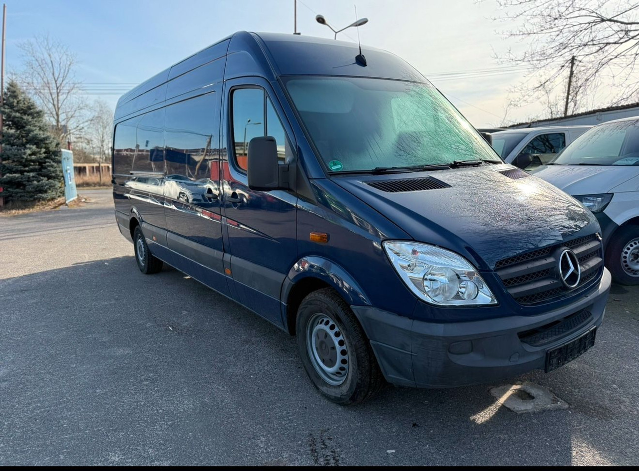 Mercedes-Benz Sprinter Kasten 316 CDI - Суцільнометалевий фургон: фото 2 Mercedes-Benz Sprinter Kasten 316 CDI - Суцільнометалевий фургон: фото 2
