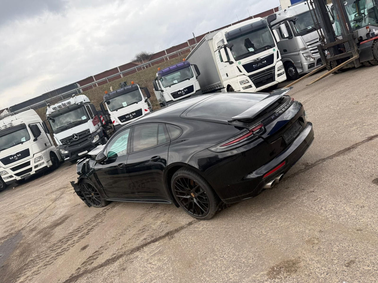 Porsche Panamera 4 S Diesel UNFALL!! - Легковий автомобіль: фото 3 Porsche Panamera 4 S Diesel UNFALL!! - Легковий автомобіль: фото 3