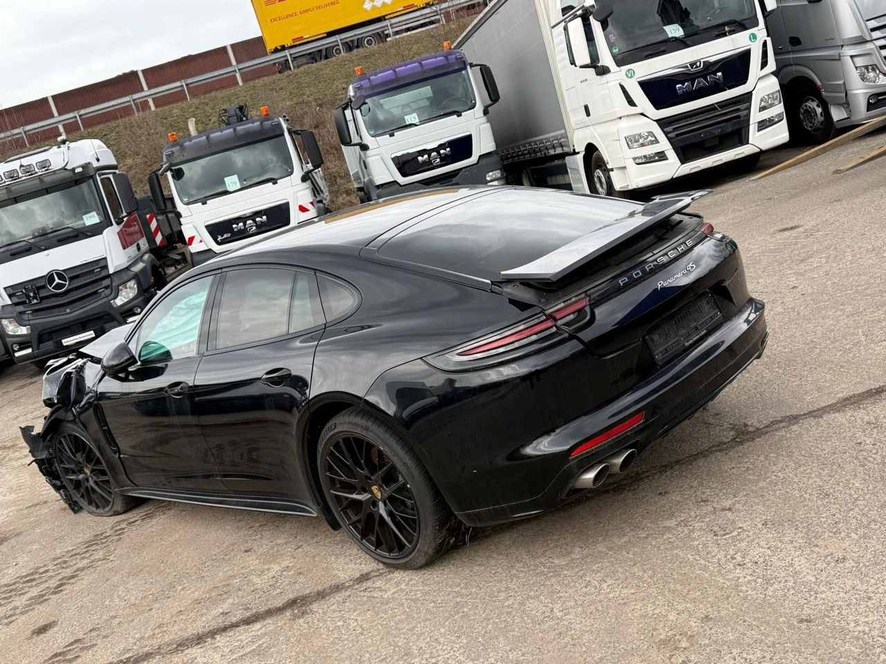 Porsche Panamera 4 S Diesel UNFALL!! - Легковий автомобіль: фото 4 Porsche Panamera 4 S Diesel UNFALL!! - Легковий автомобіль: фото 4