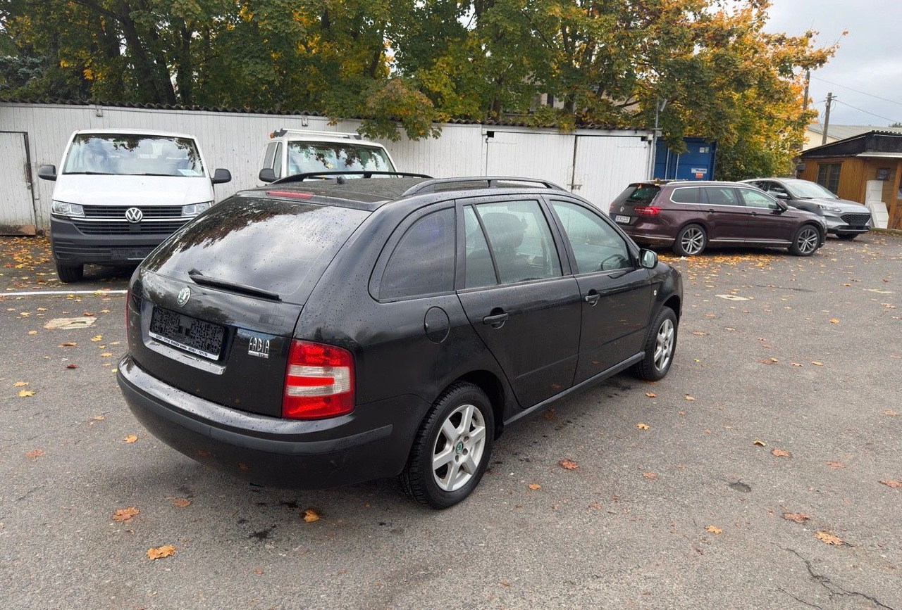 Skoda Fabia Combi Cool Edition - Універсал: фото 4 Skoda Fabia Combi Cool Edition - Універсал: фото 4