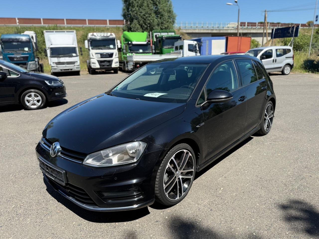 Седан Volkswagen Golf VII Lim. Lounge BMT R-line: фото 8