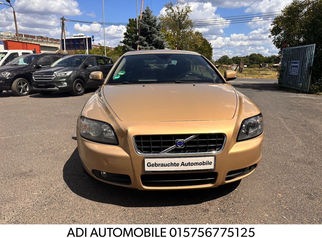 Volvo C70 Cabriolet 2.4 Kinetic Benzin/Flüssiggas - Легковий автомобіль: фото 1 Volvo C70 Cabriolet 2.4 Kinetic Benzin/Flüssiggas - Легковий автомобіль: фото 1