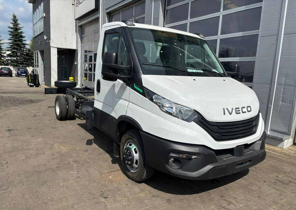 Iveco Daily CNG - Вантажівка шасі: фото 4 Iveco Daily CNG - Вантажівка шасі: фото 4