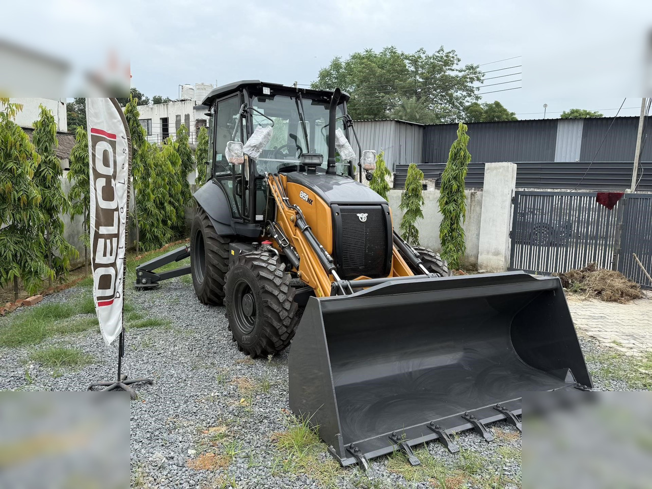 CASE 851NX CP - Екскаватор-навантажувач: фото 1 CASE 851NX CP - Екскаватор-навантажувач: фото 1