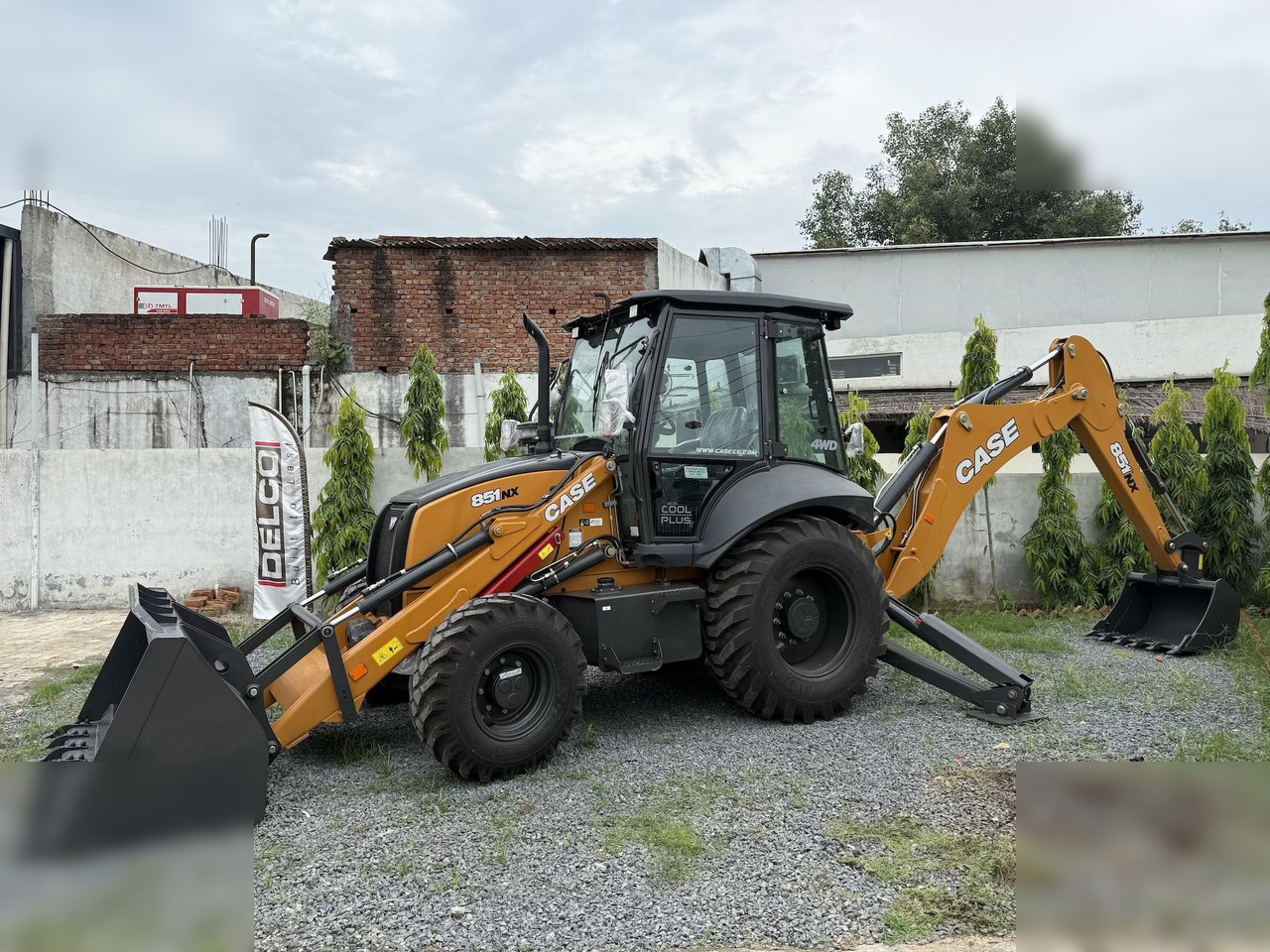 CASE 851NX CP - Екскаватор-навантажувач: фото 1 CASE 851NX CP - Екскаватор-навантажувач: фото 1