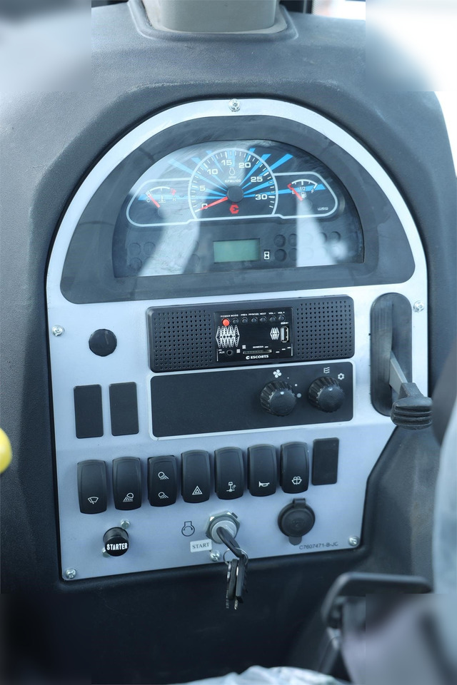 Новий Екскаватор-навантажувач DELCO XP95 PLUS: фото 13