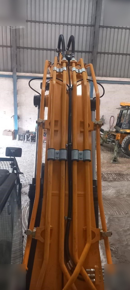 Новий Гусеничний екскаватор JCB JS210 LC: фото 7