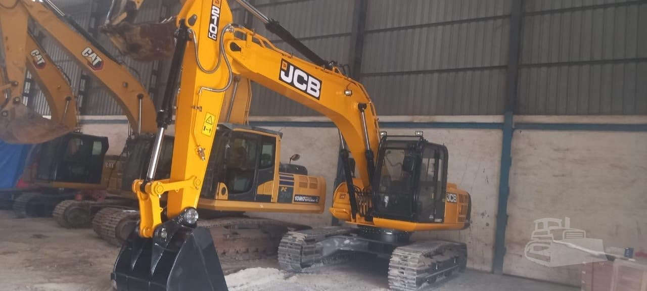 JCB JS210 LC - Гусеничний екскаватор: фото 1 JCB JS210 LC - Гусеничний екскаватор: фото 1