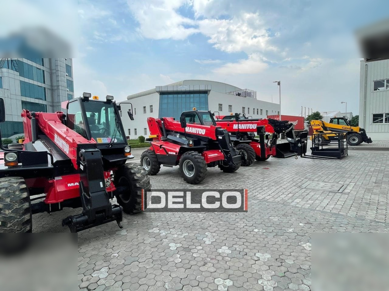 MANITOU MT1740SLT - Навантажувач телескопічний: фото 3 MANITOU MT1740SLT - Навантажувач телескопічний: фото 3