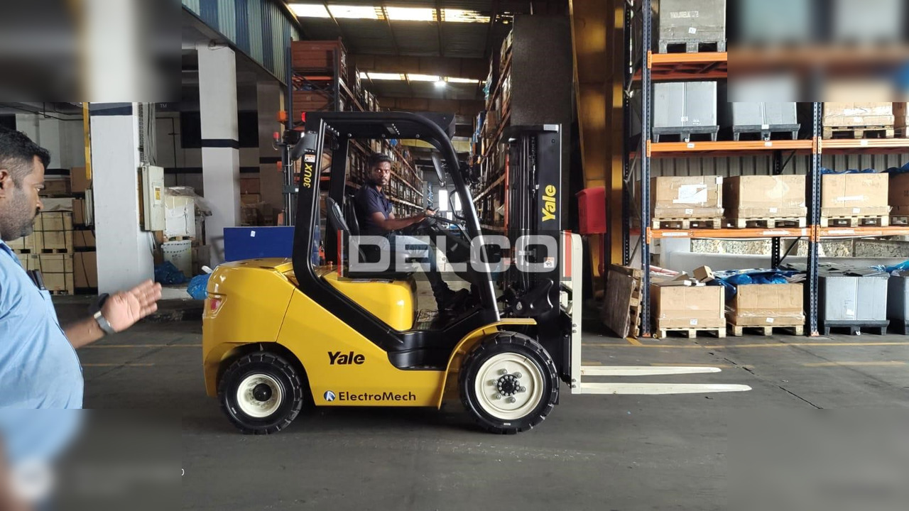 YALE GP30UX - Навантажувач вилковий: фото 1 YALE GP30UX - Навантажувач вилковий: фото 1