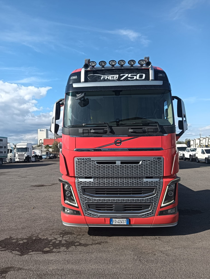 VOLVO FH16 750 - Бортова вантажівка/ Платформа: фото 3 VOLVO FH16 750 - Бортова вантажівка/ Платформа: фото 3